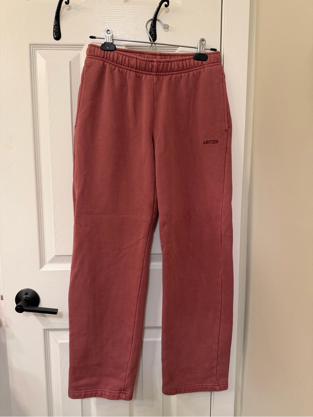 Aritzia Women’s Mega Fit Dusty Rose Sweatpants